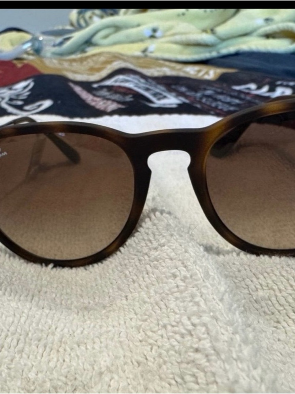 NWT Ray-Ban Sunglasses - Women’s